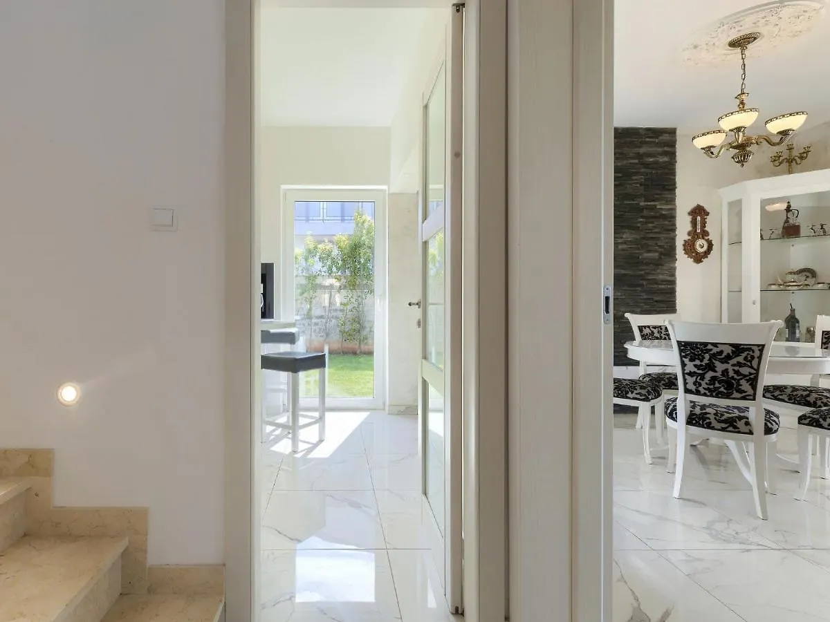 Holiday Home Libera - Pul351 By Interhome Μεντουλίν Κροατία